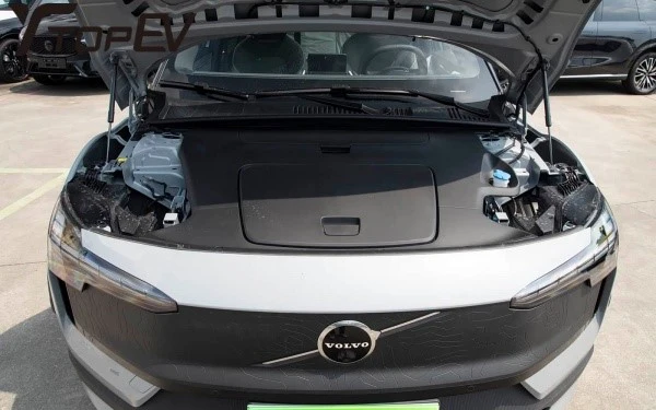 Volvo EX30 Cross Country release date